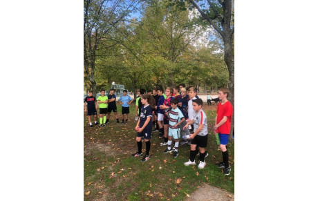 Retour sur le premier stage du Groupement Jeunes Miey de Béarn avec au programme futsal, pala foot, foot golf et des défis techniques !